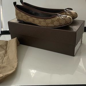 Gucci Womens Ballet Flat Shoes Size 9.5 Brown